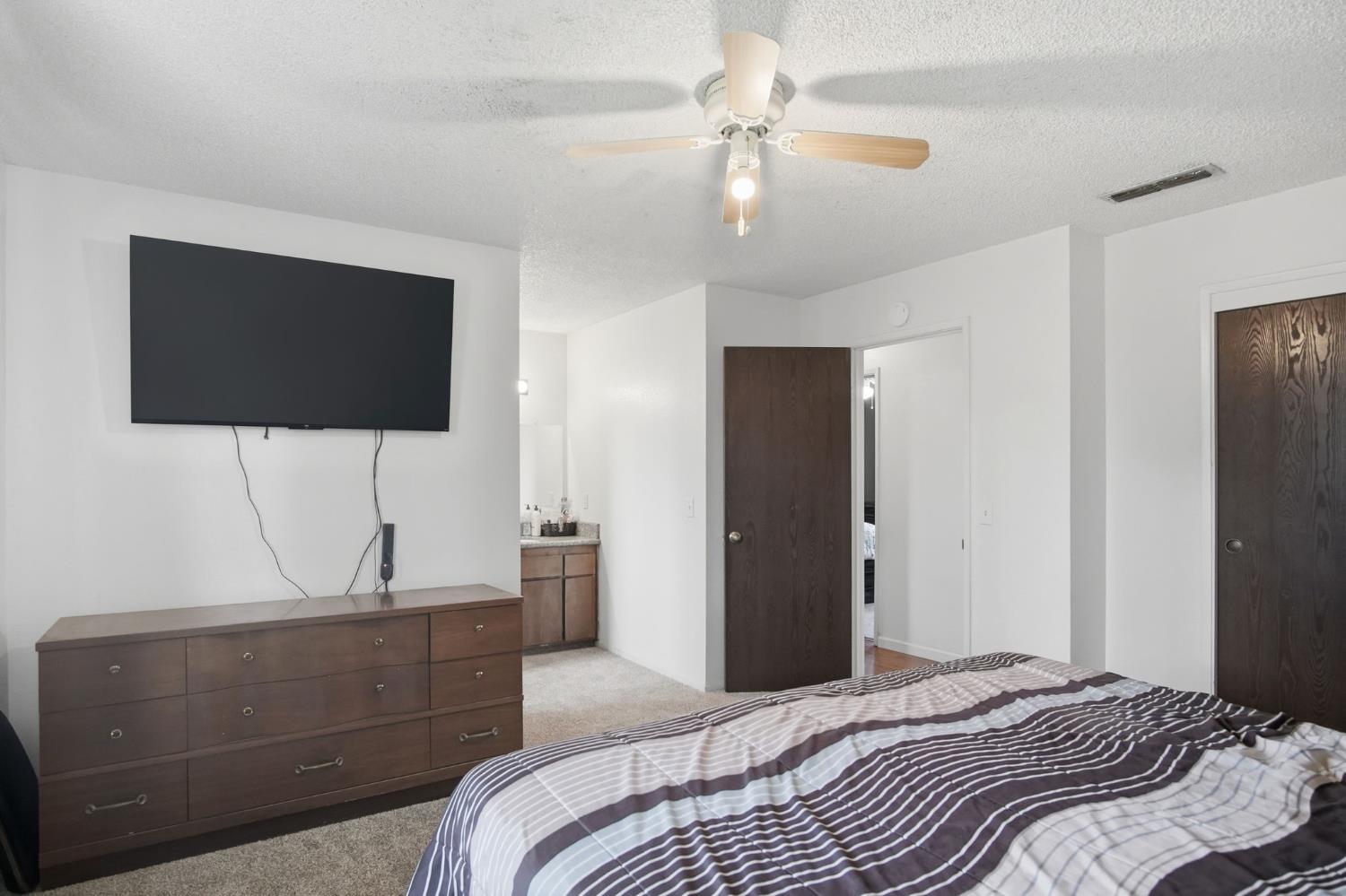 2005 Roth Court Turlock, CA 95380 - Photo 20 of 35