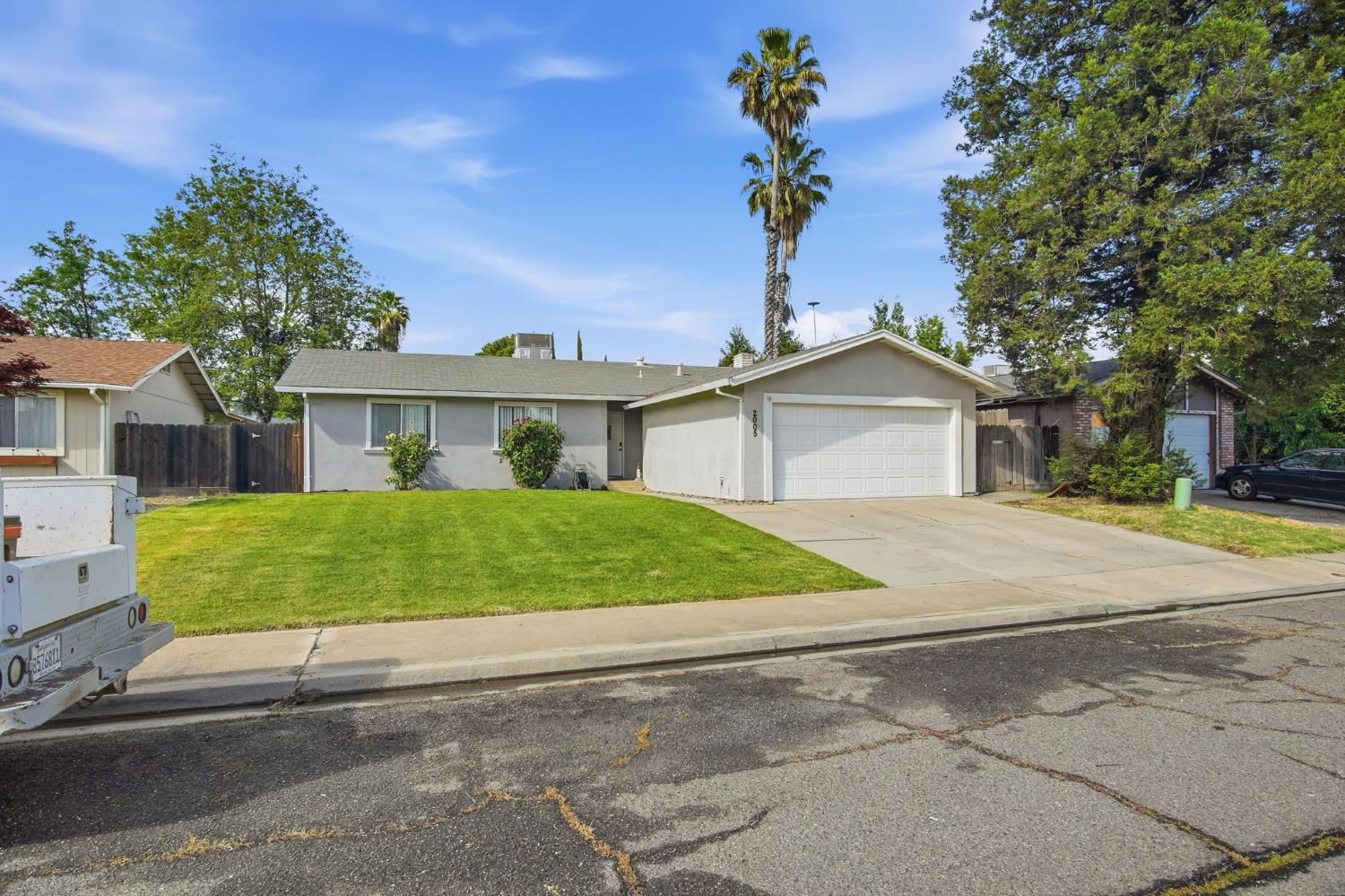 2005 Roth Court Turlock, CA 95380 - Photo 2 of 35