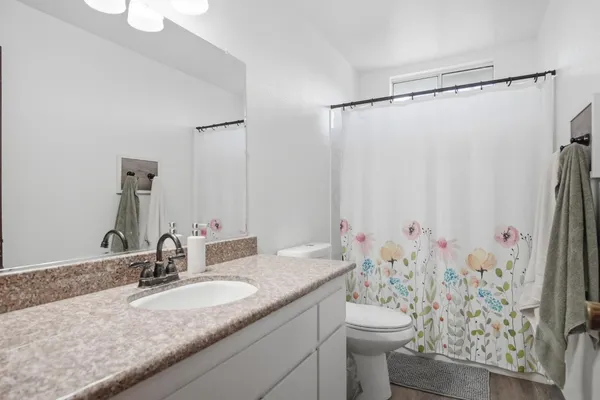 $409,900 | 2005 Roth Court, Turlock, CA 95380