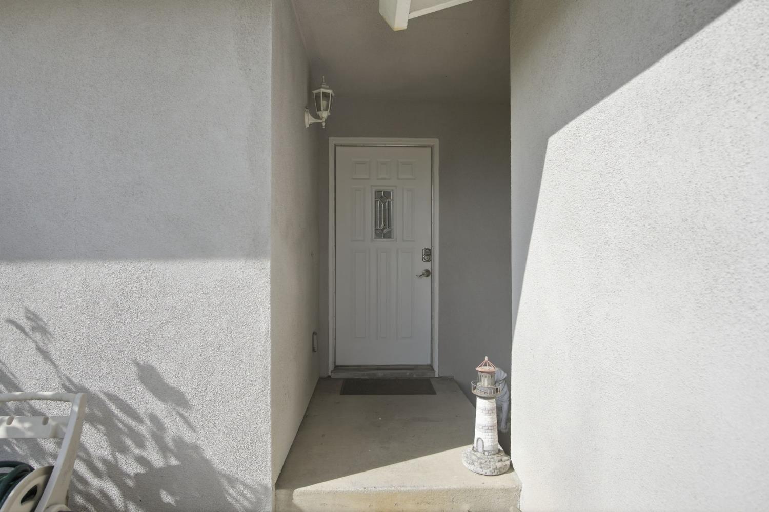 2005 Roth Court Turlock, CA 95380 - Photo 4 of 35