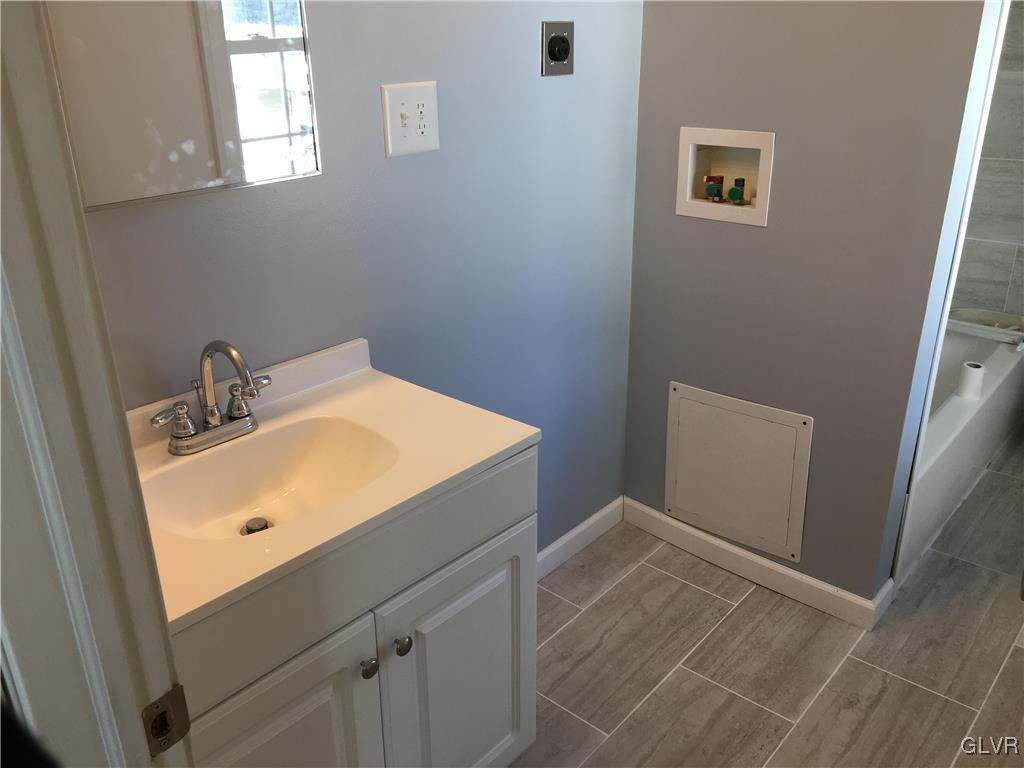 1882 Dinkey Road Lehighton, PA 18235 - Photo 7 of 12 Gallery Image 7