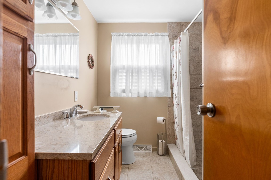 2017 Ford Road Endicott, NY 13760 - Photo 14 of 20