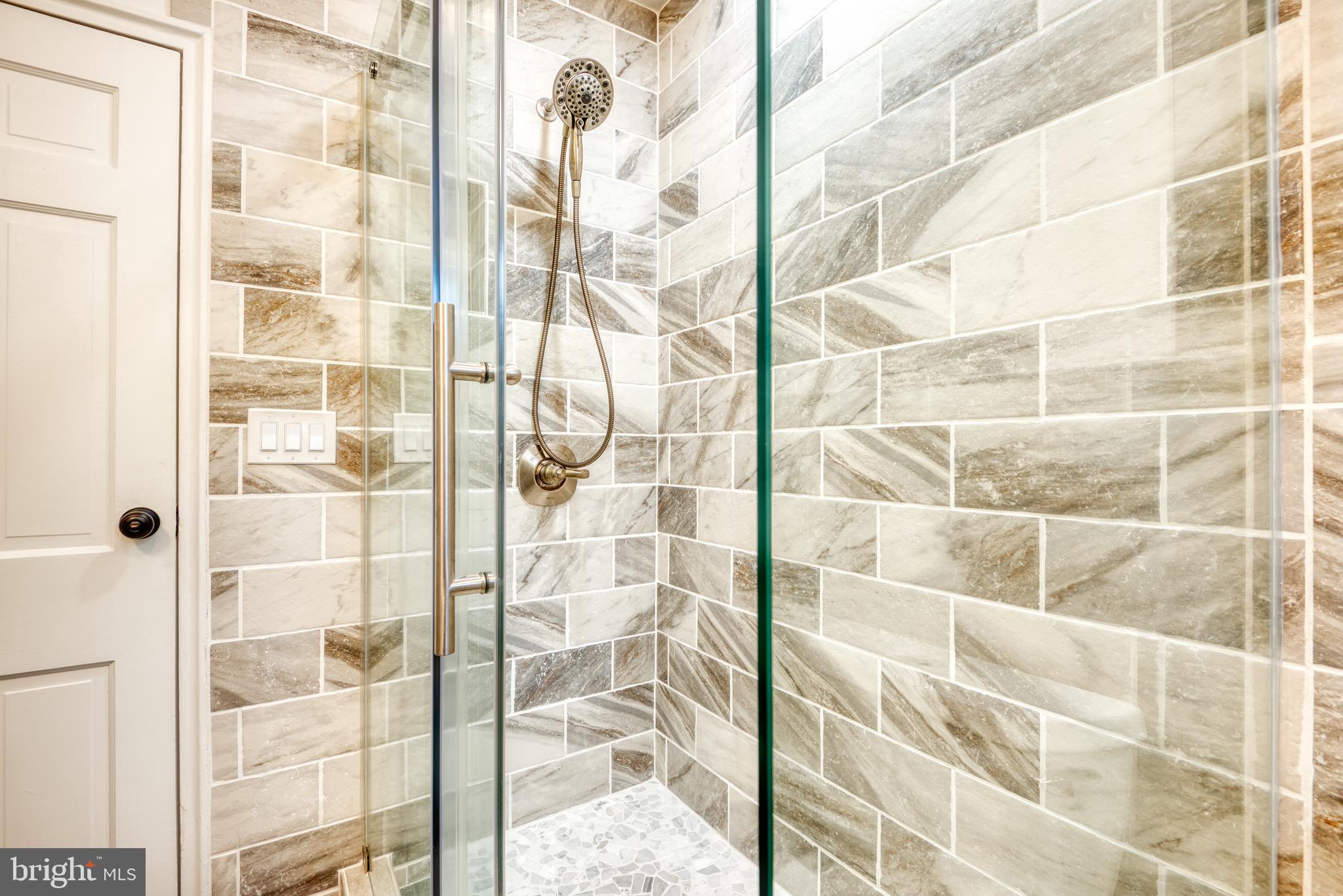 5203 Falls Road, Unit 5 Baltimore, MD 21210 - Photo 12 of 27 Full Bath