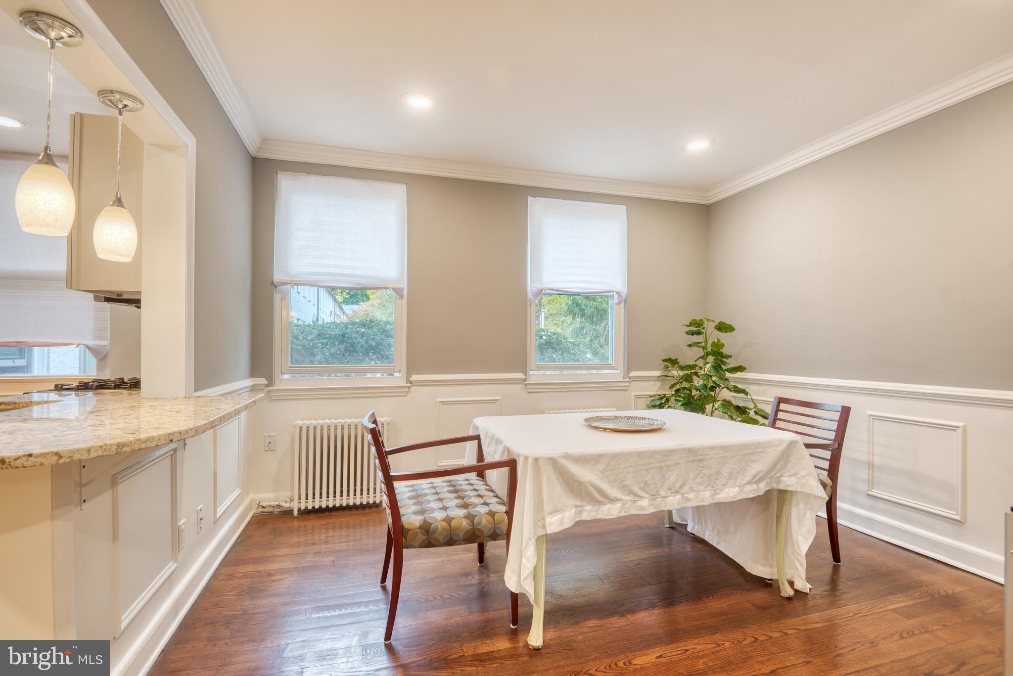 5203 Falls Road, Unit 5 Baltimore, MD 21210 - Photo 9 of 27 Dining Room