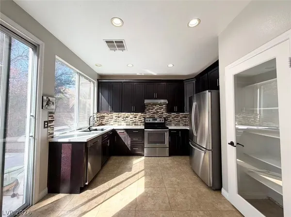 $2,700 | 2729 Sweet Willow Lane, Las Vegas, NV 89135