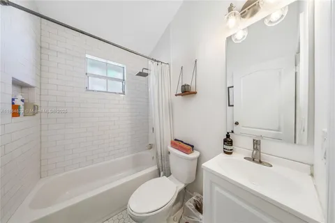 $899,000 | 4030 Southwest 62nd Avenue, South Miami, FL 33155