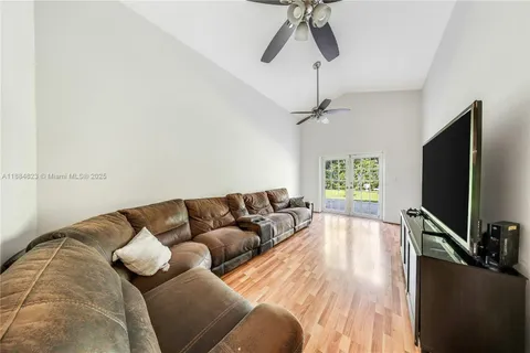 $899,000 | 4030 Southwest 62nd Avenue, South Miami, FL 33155