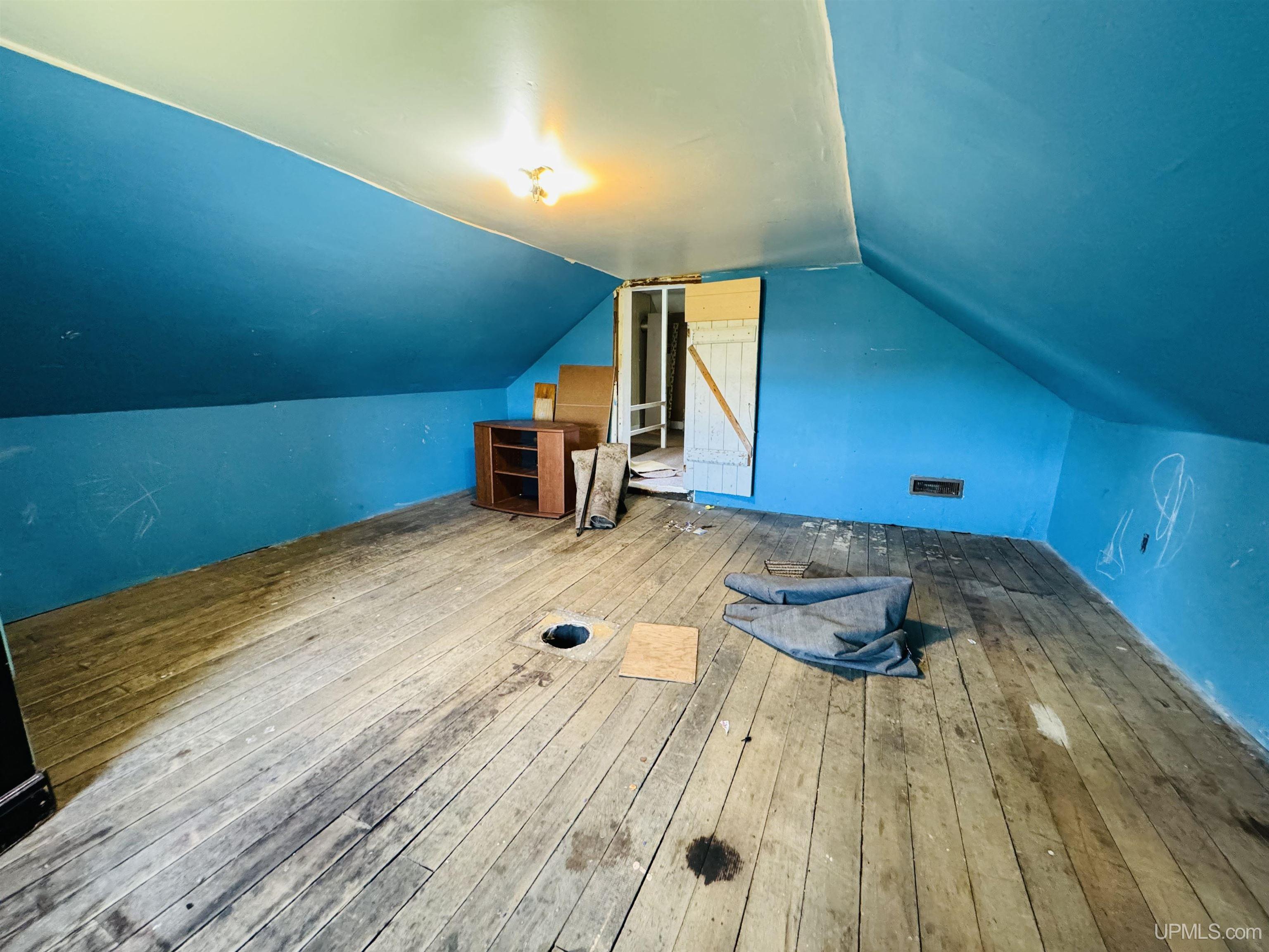 6796 Pingree Road Elwell, MI 48832 - Photo 4 of 7