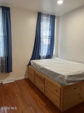 $2,150 | 277 Congress Street, Unit 2, Troy, NY 12180