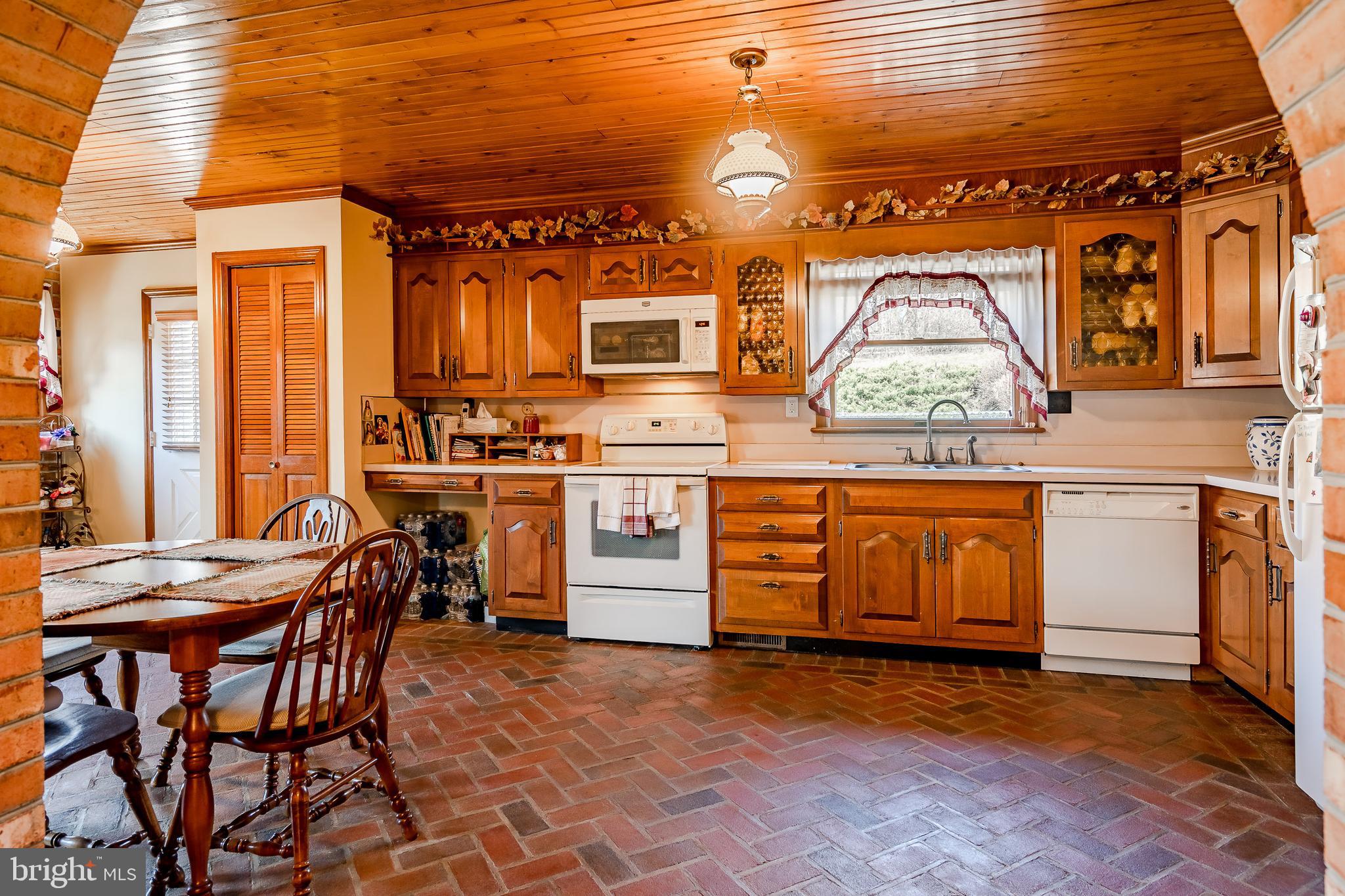 512 Chesterville Road Landenberg, PA 19350 - Photo 11 of 47 Kitchen