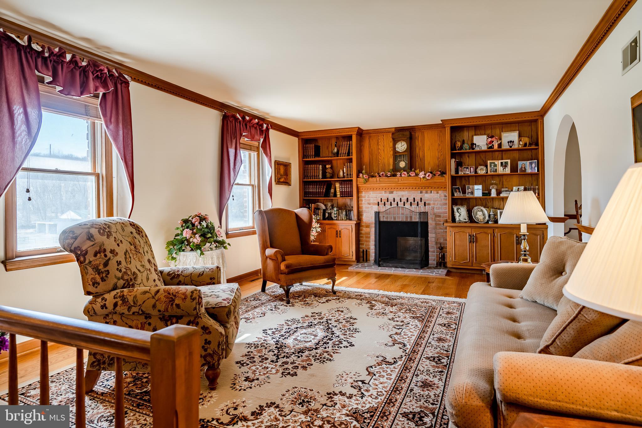 512 Chesterville Road Landenberg, PA 19350 - Photo 5 of 47 Living Room