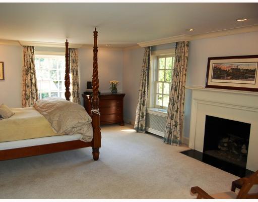 5540 Dunmoyle Street Pittsburgh, PA 15217 - Photo 11 of 18 Master Bedroom.