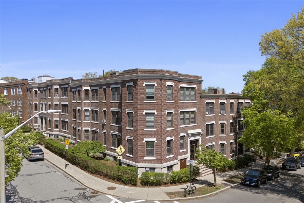 77 Parkman Street, Unit 4 Brookline, MA 02446 - Photo 1 of 20