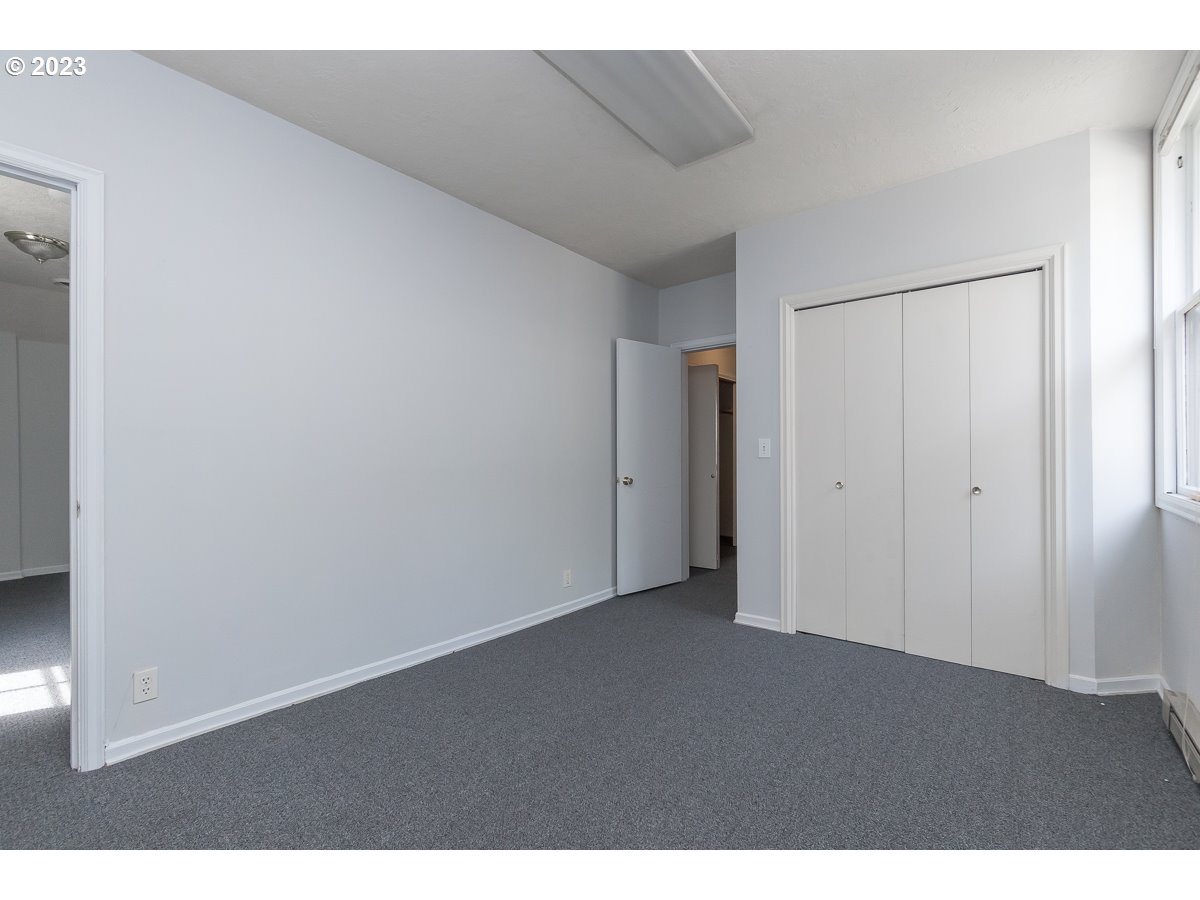 1326 Southwest 12th Avenue Portland, OR 97201 - Photo 13 of 33 a view of an empty room