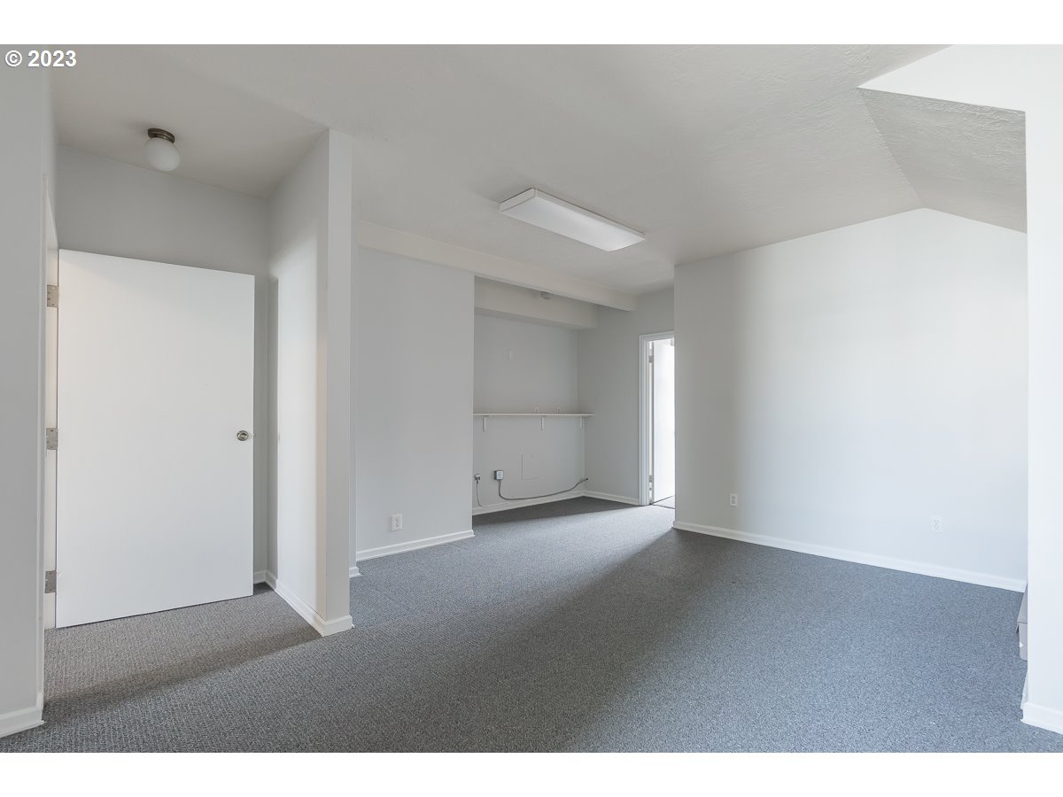 1326 Southwest 12th Avenue Portland, OR 97201 - Photo 5 of 33 a view of an empty room