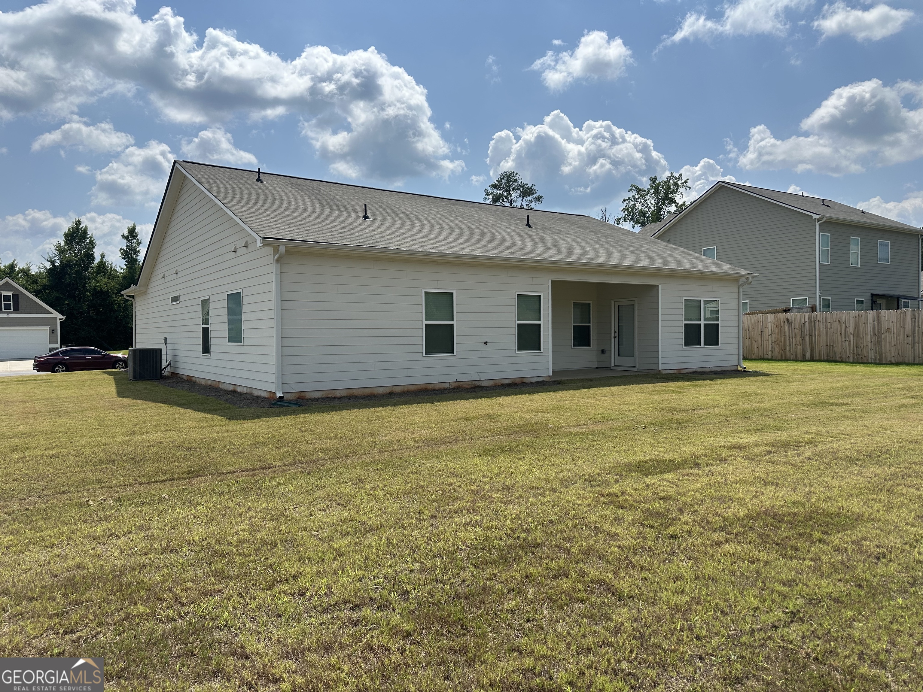 121 Creekside Road Eatonton, GA 31024 - Photo 2 of 7