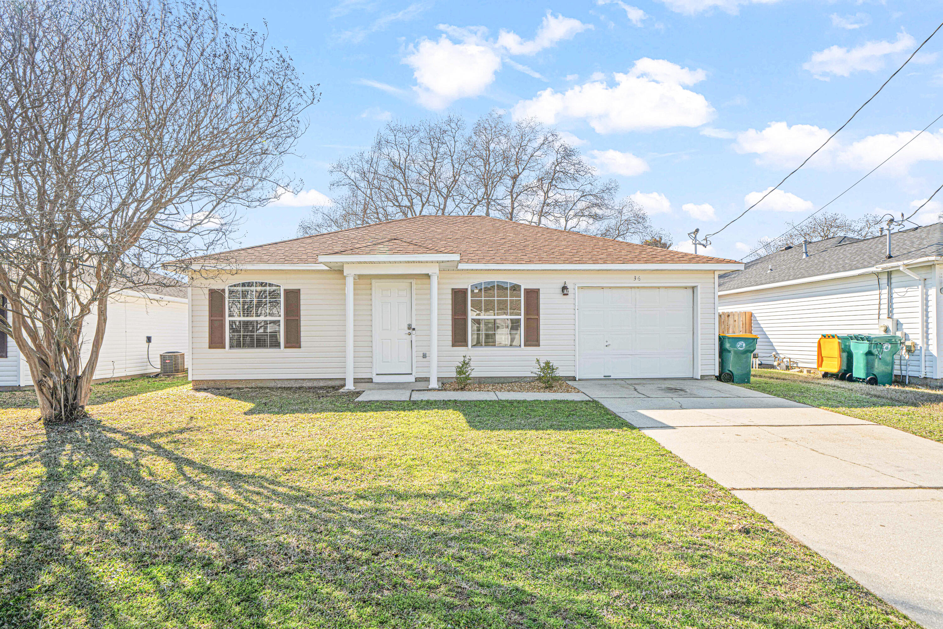 36 Stowe Road Mary Esther, FL 32569 - Photo 1 of 31 DSC01606