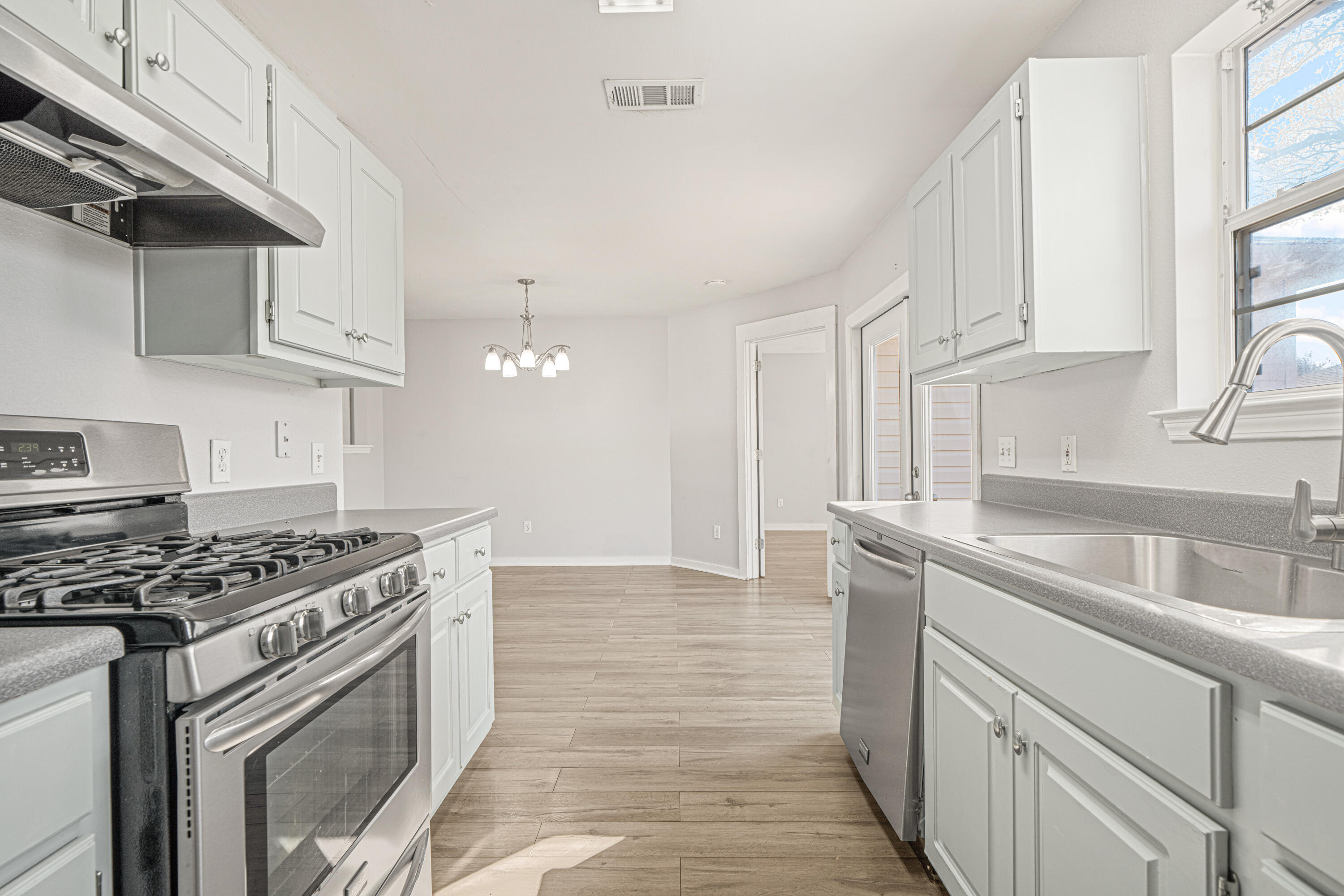 36 Stowe Road Mary Esther, FL 32569 - Photo 13 of 31 DSC01654