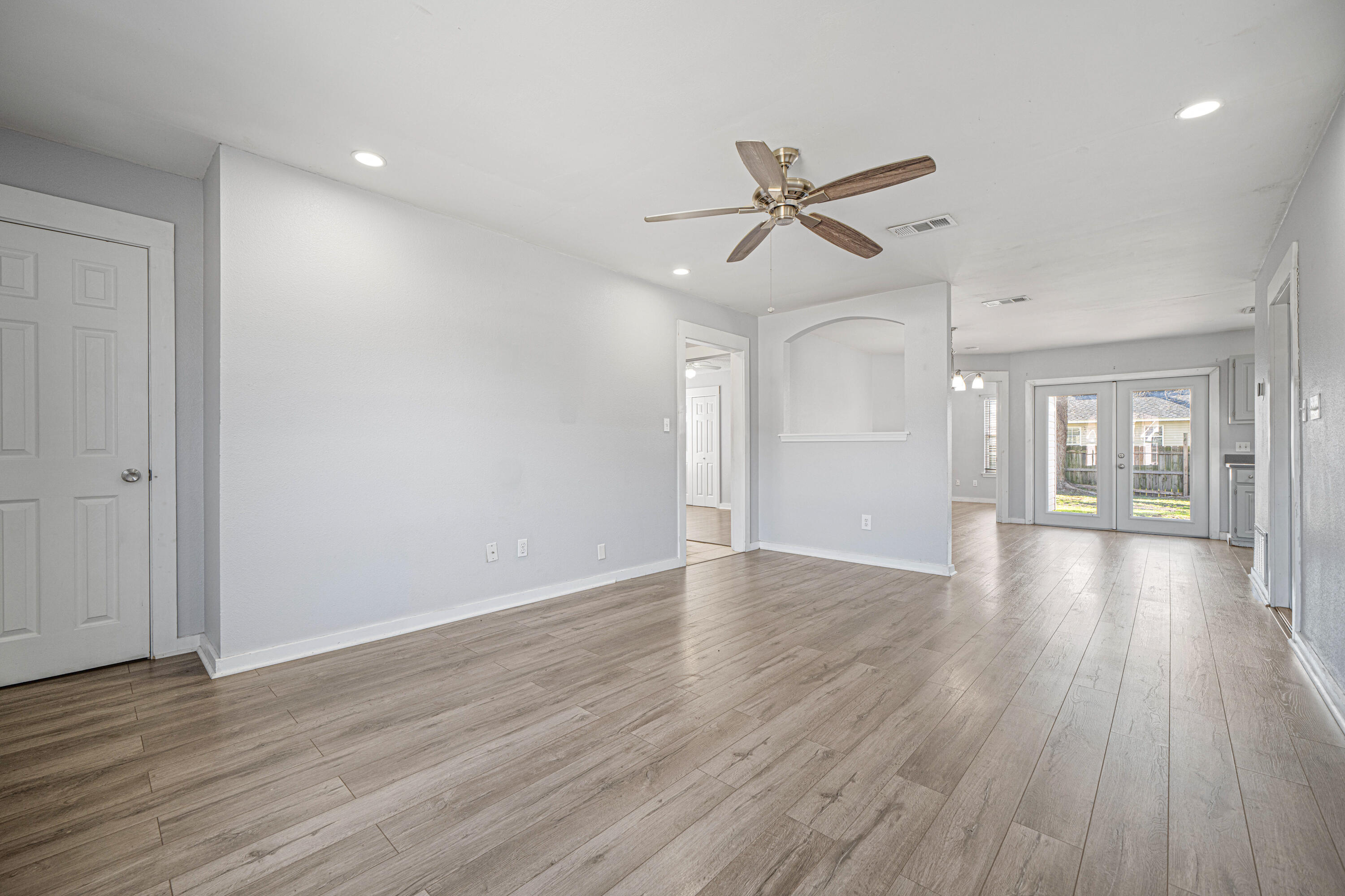 36 Stowe Road Mary Esther, FL 32569 - Photo 4 of 31 DSC01618