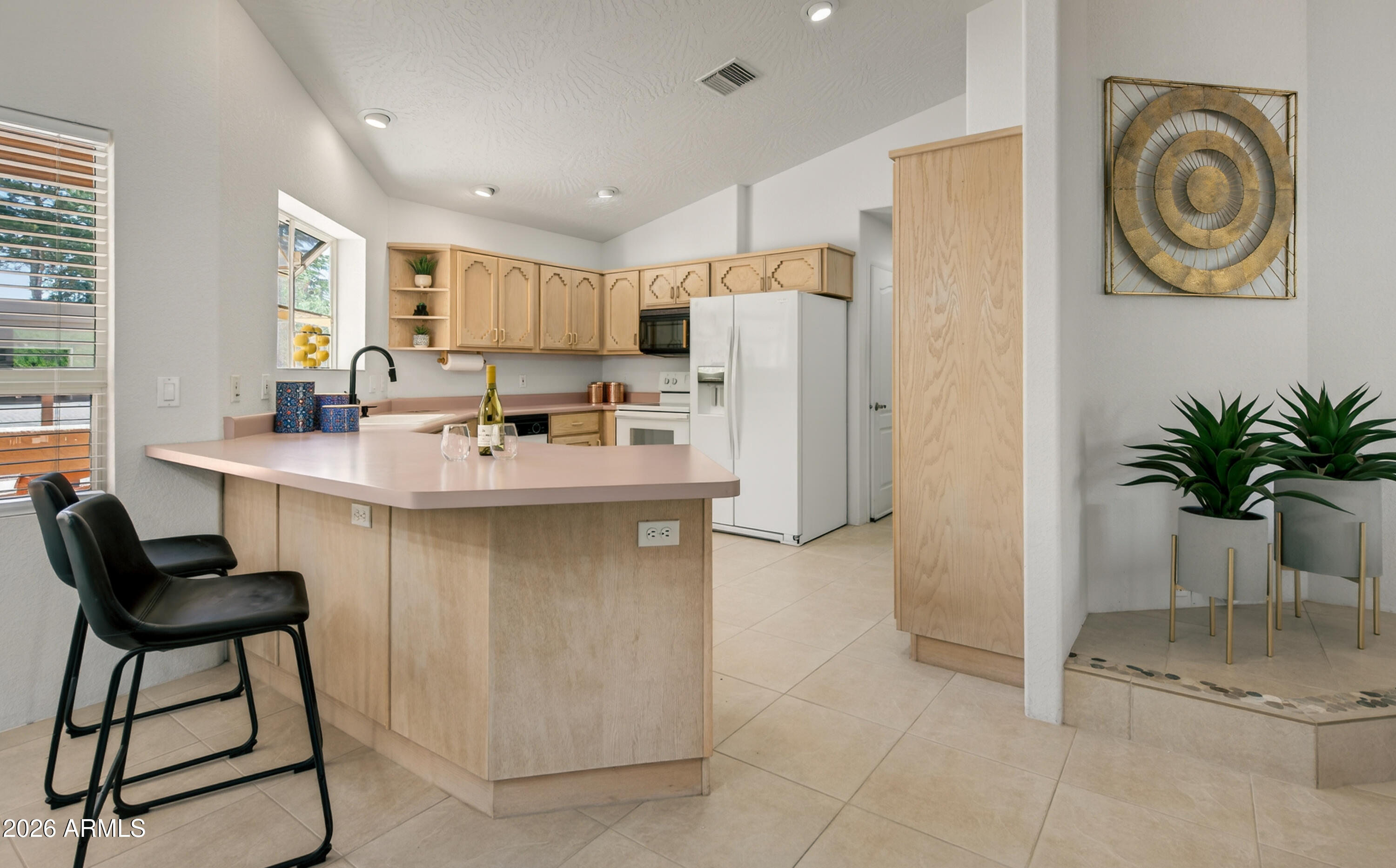 105 Redrock Road Sedona, AZ 86351 - Photo 11 of 35 Kitchen/Dining