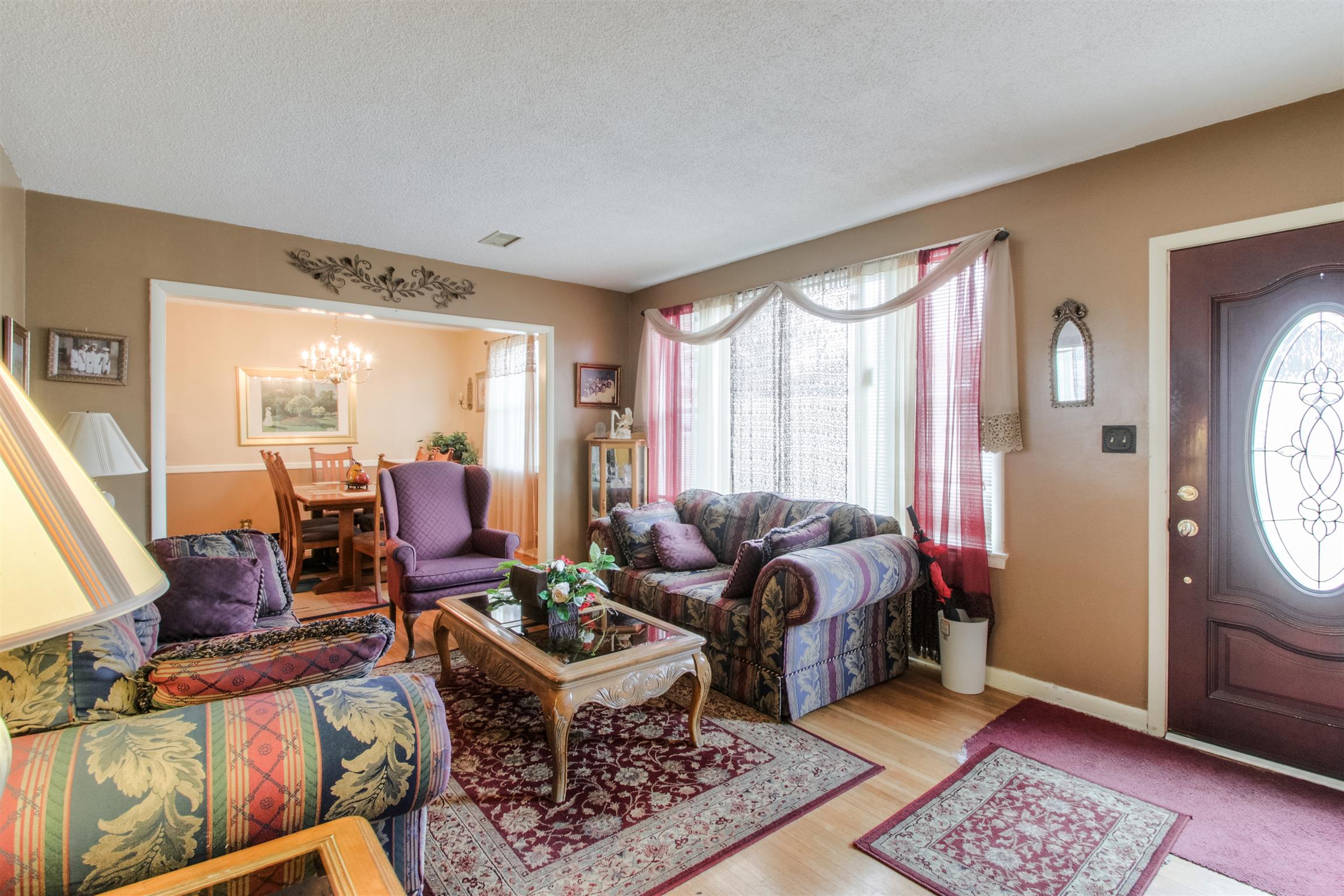 917 Mitchell Road Nashville, TN 37206 - Photo 7 of 19 a living room with furniture and a window