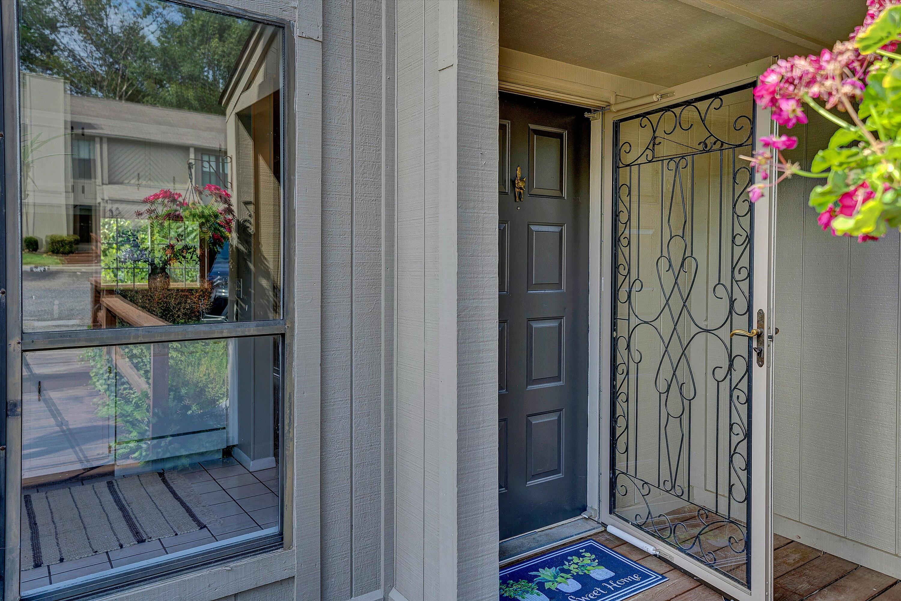 7311 Maple Court Southwest Roanoke, VA 24018 - Photo 3 of 41