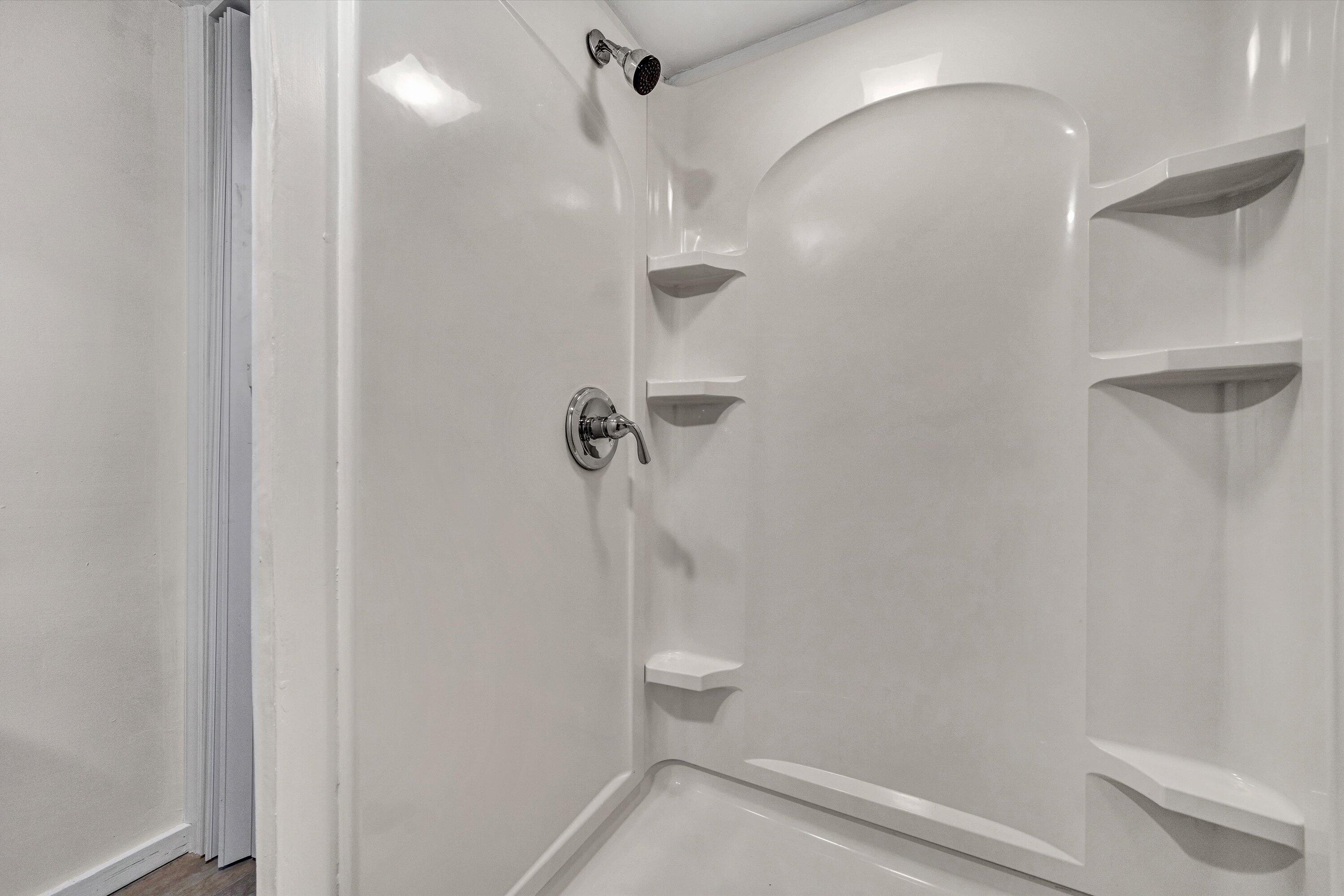 7311 Maple Court Southwest Roanoke, VA 24018 - Photo 33 of 41 a bathroom with a shower