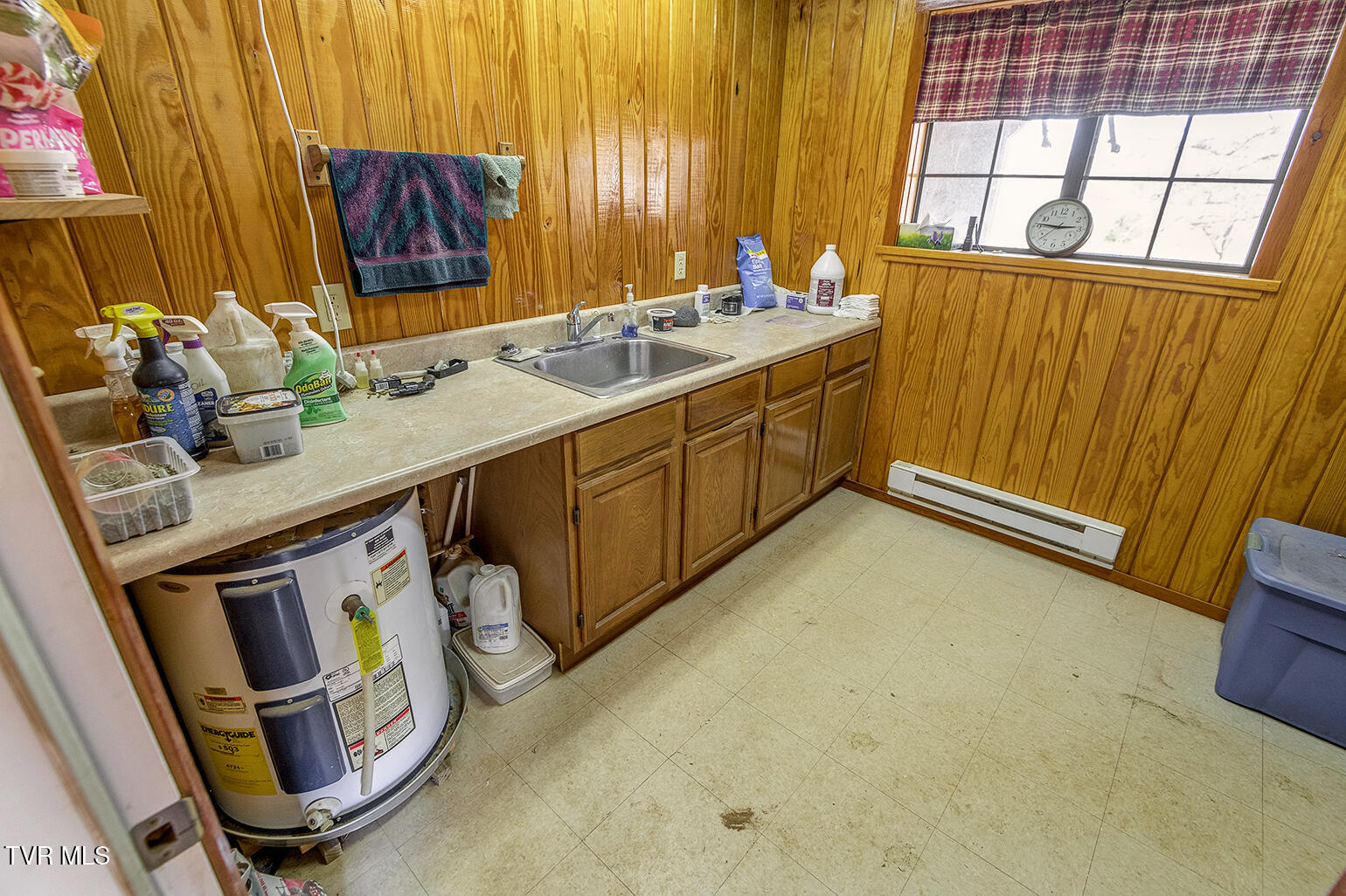 1331 Bright Hope Road Greeneville, TN 37743 - Photo 67 of 100 D_Neas_Interior_1331-Bright-Hope-Road_24