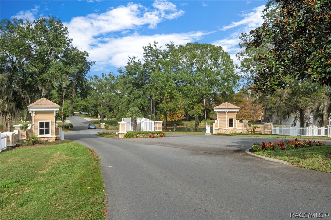 1646 West Spring Meadow Loop Lecanto, FL 34461 - Photo 31 of 47