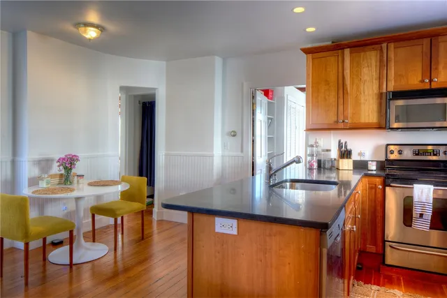 $1,775,000 | 2 Perry Street, Newport, RI 02840