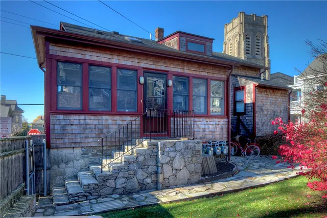 $1,775,000 | 2 Perry Street, Newport, RI 02840