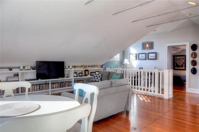 $1,775,000 | 2 Perry Street, Newport, RI 02840