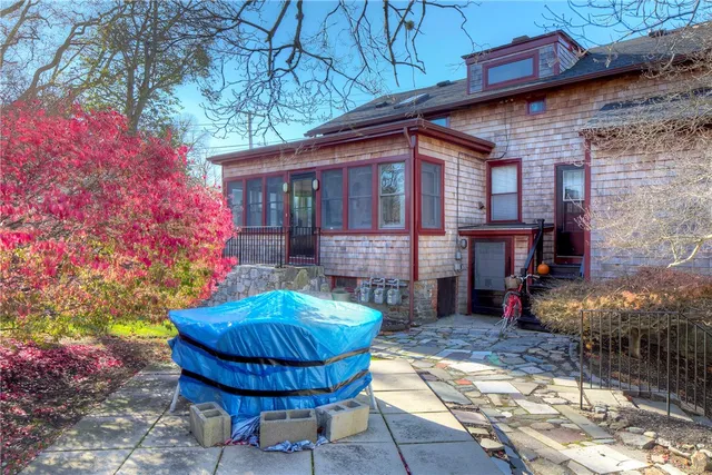 $1,775,000 | 2 Perry Street, Newport, RI 02840