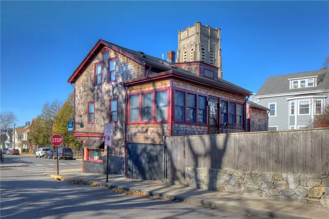 $1,775,000 | 2 Perry Street, Newport, RI 02840