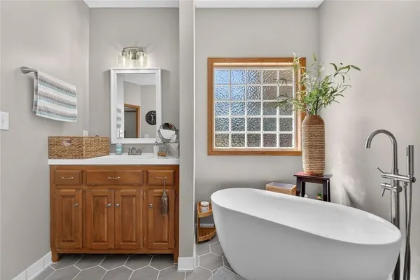 $650,000 | Undisclosed Address, McDonough, GA 30252