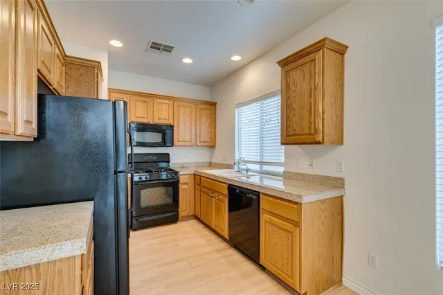 $1,795 | 10385 Morning Sorrow Street, Las Vegas, NV 89183