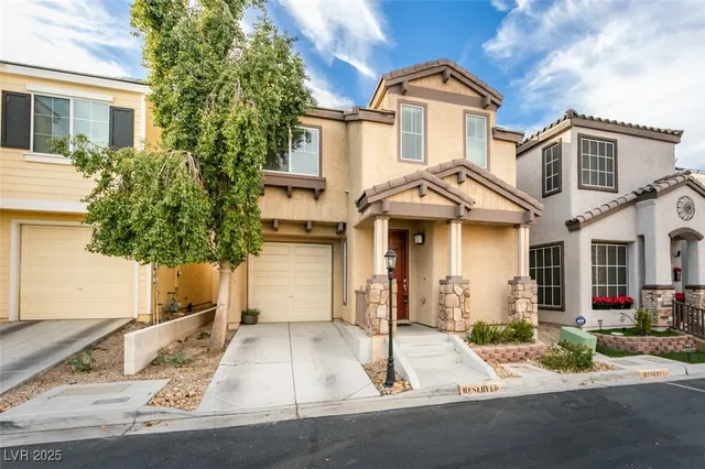 $1,795 | 10385 Morning Sorrow Street, Las Vegas, NV 89183