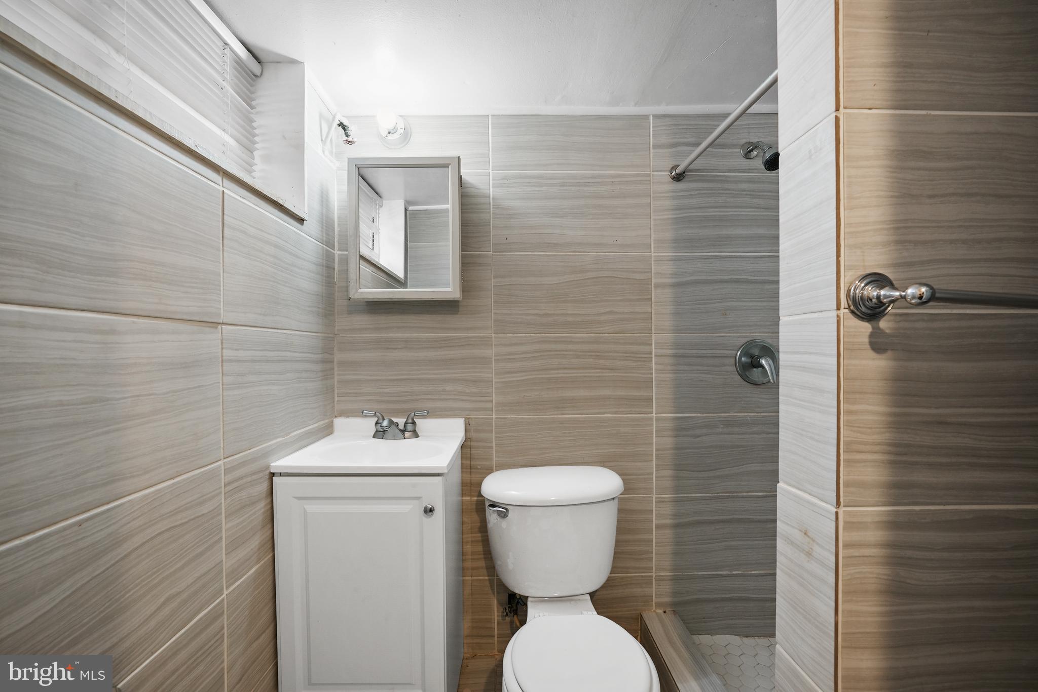 819 20th Street Northeast Washington, DC 20002 - Photo 21 of 25 Basement full bathroom