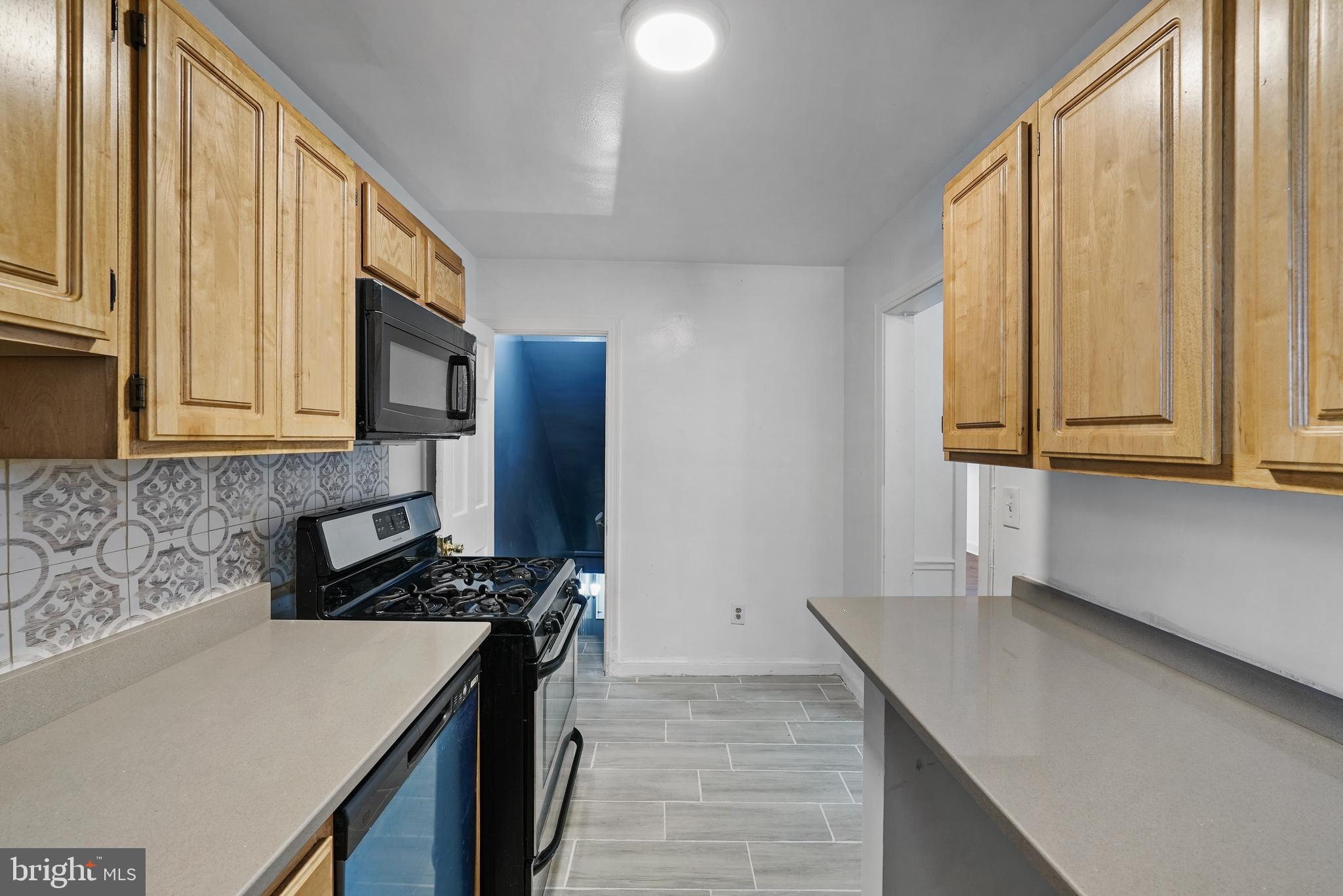 819 20th Street Northeast Washington, DC 20002 - Photo 10 of 25 Kitchen view 3