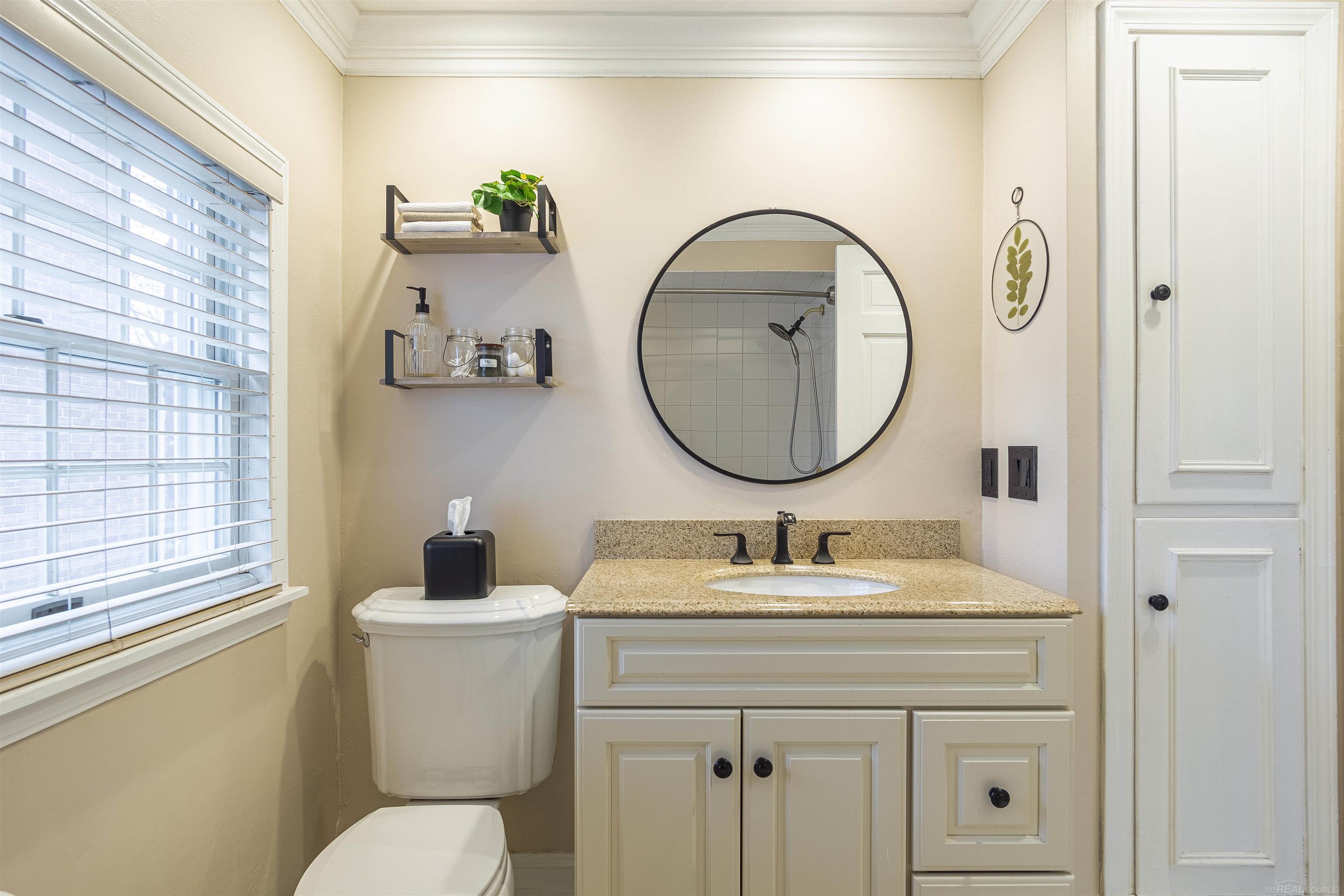 1644 Severn Road Grosse Pointe Woods, MI 48236 - Photo 32 of 45