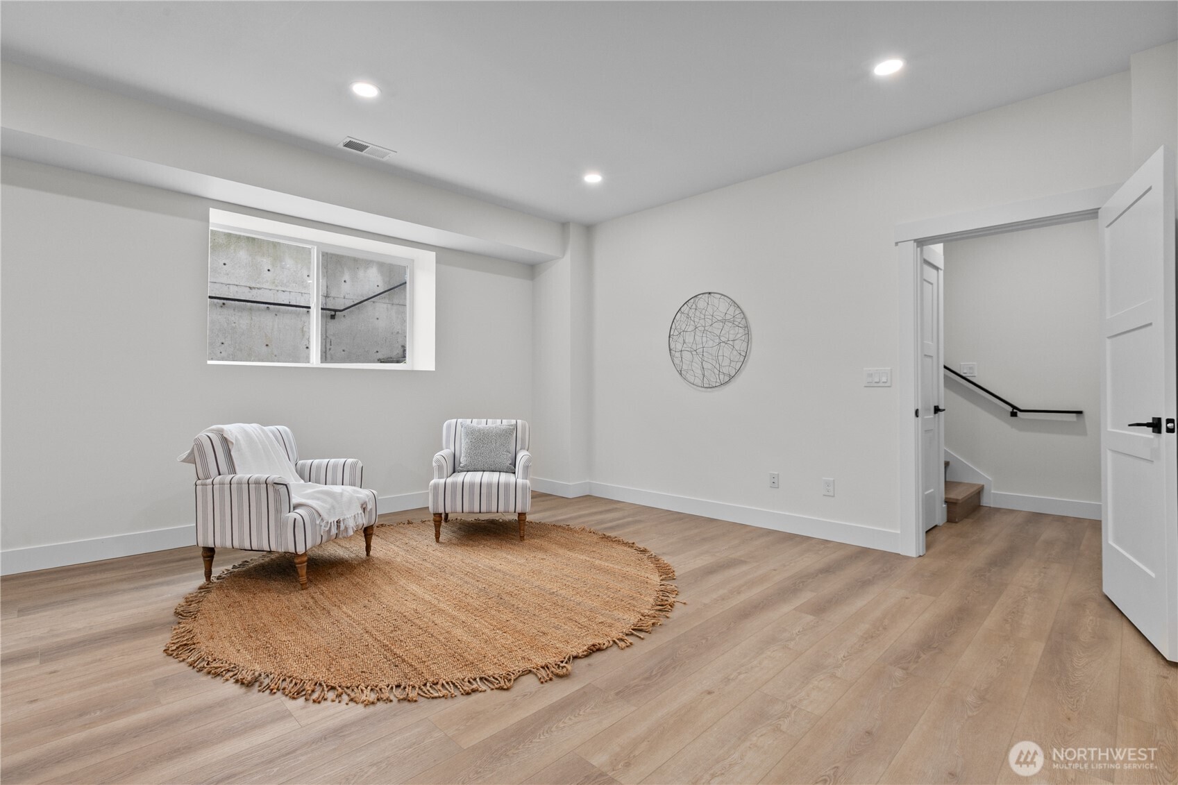 6917 Red Ridge Drive Lynden, WA 98264 - Photo 17 of 40 a living room with furniture