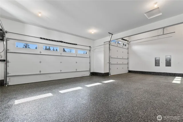 a view of a garage room