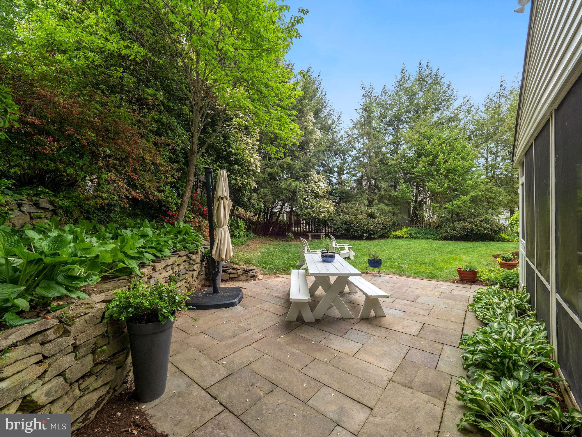 5601 Knollwood Road Bethesda, MD 20816 - Photo 25 of 27 Patio in rear yard