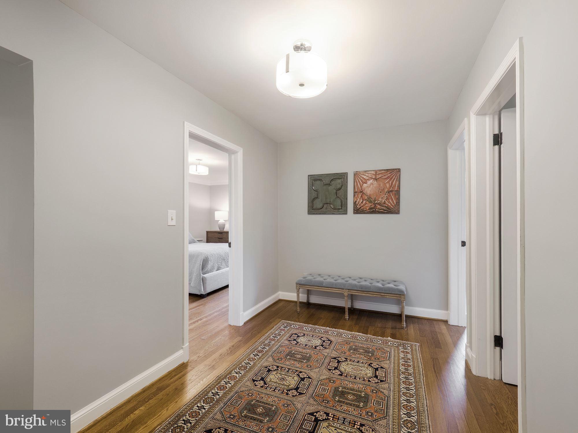 5601 Knollwood Road Bethesda, MD 20816 - Photo 9 of 27 Handy upstairs gathering spot