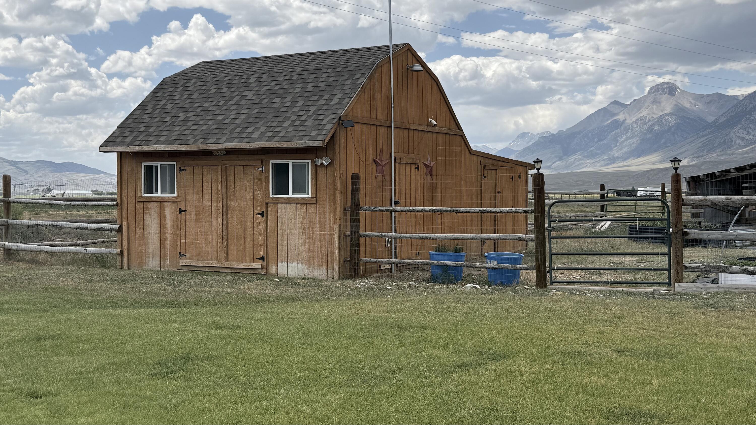 4133 Highway 93 Mackay, ID 83251 - Photo 28 of 41 IMG_9120