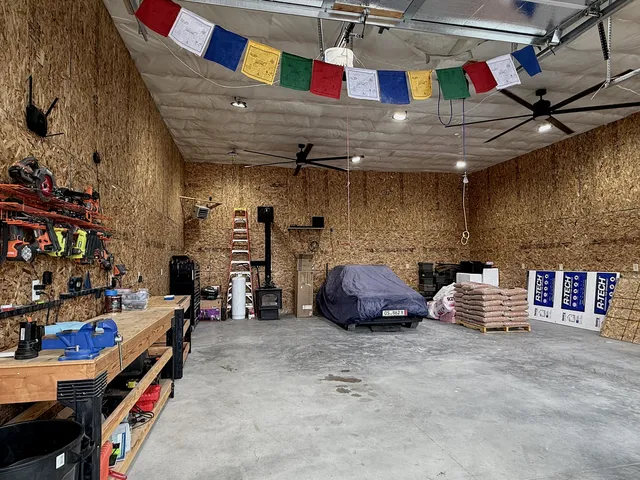 $649,000 | 4133 Highway 93, Mackay, ID 83251