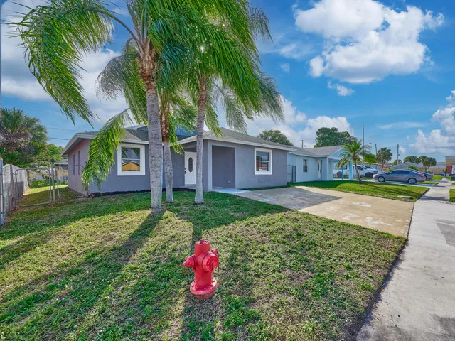 $425,000 | 1549 West 19th Street, Riviera Beach, FL 33404