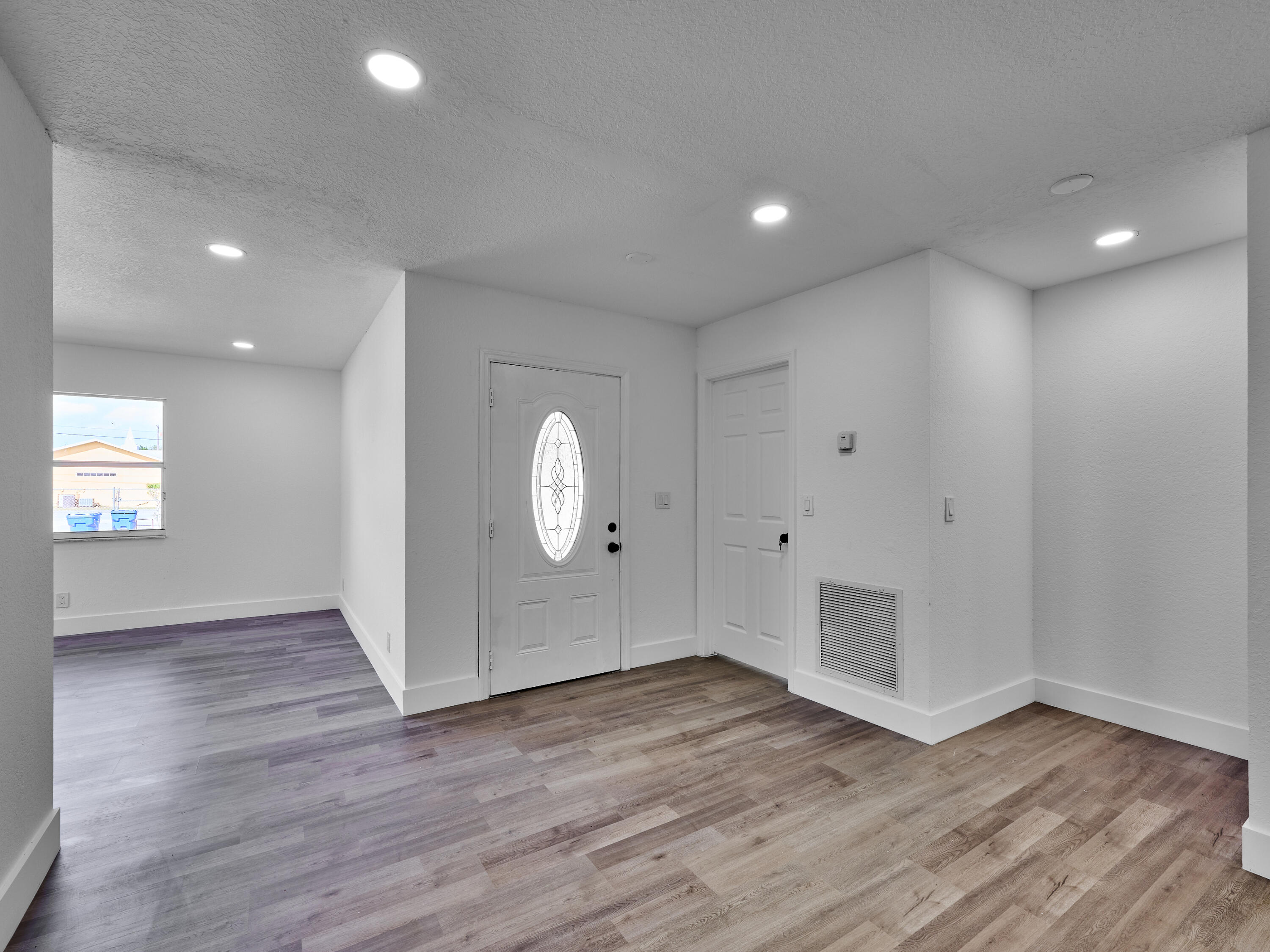 1549 West 19th Street Riviera Beach, FL 33404 - Photo 16 of 62 entrance