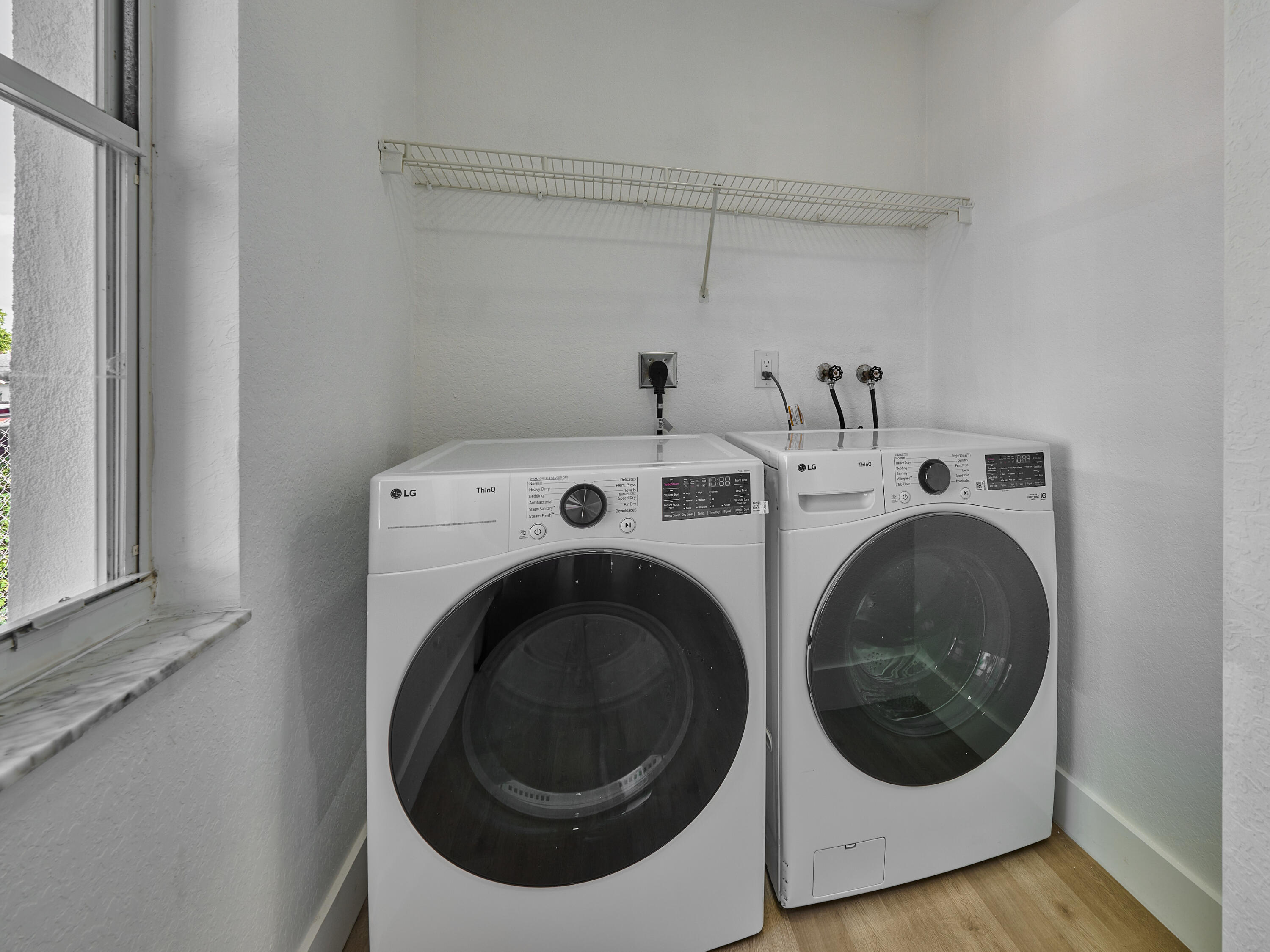 1549 West 19th Street Riviera Beach, FL 33404 - Photo 19 of 62 laundry