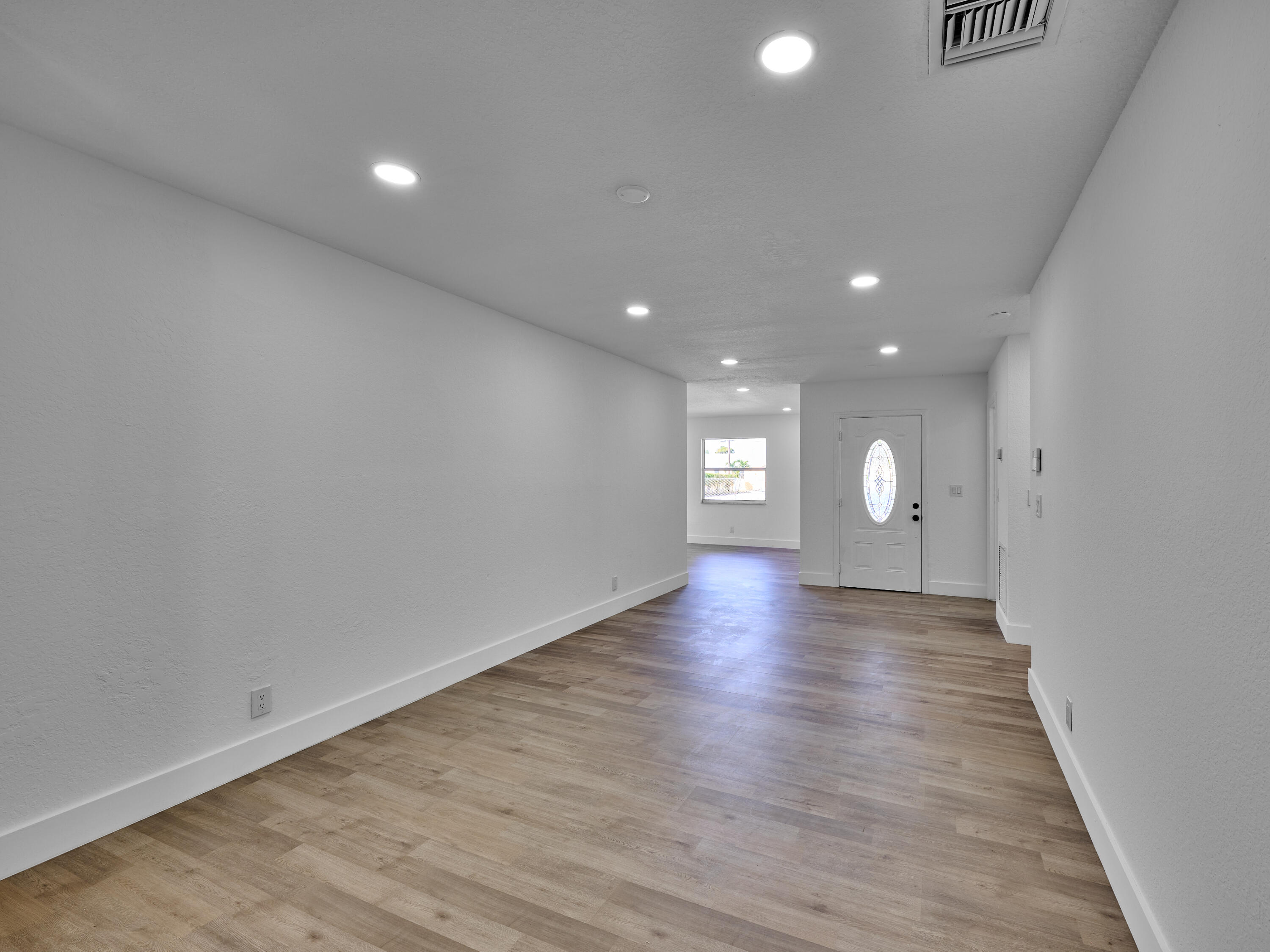 1549 West 19th Street Riviera Beach, FL 33404 - Photo 28 of 62 livingroom